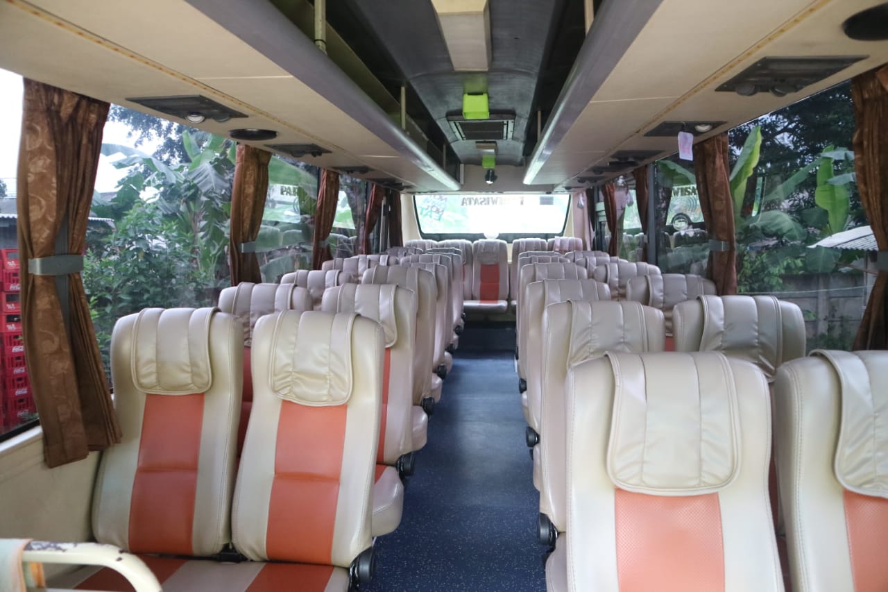 Seat Medium Bus Pariwisata Abituren