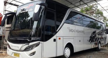 Bus Pariwisata Midas