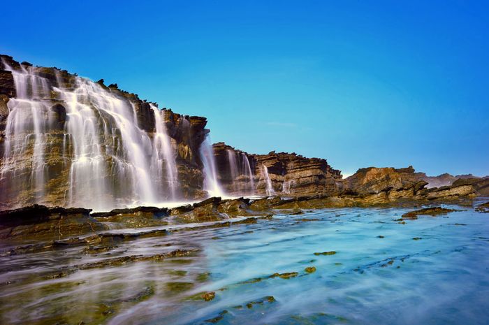 pantai Karang Taraje