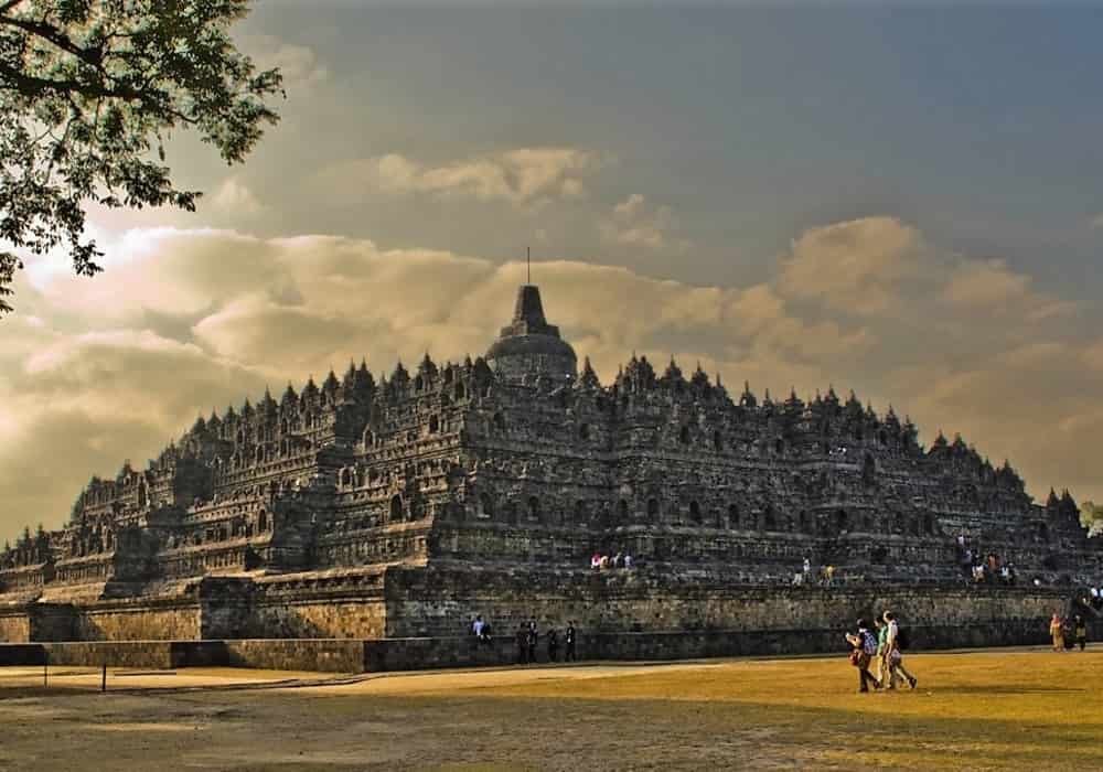 CANDI BOROBUDUR