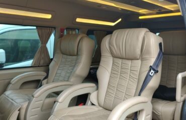 Perbedaan Hiace Commuter dan Luxury