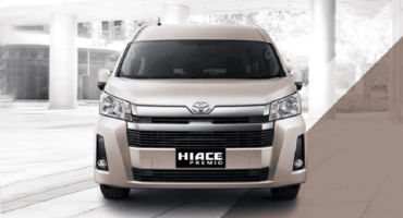 Hiace Premio Luxury