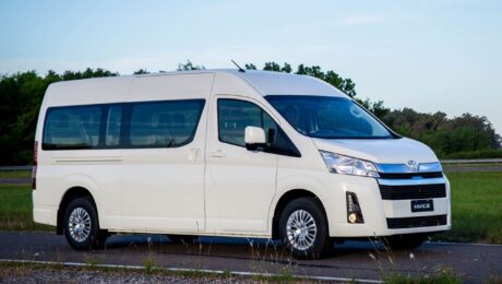 Keunggulan Sewa Hiace