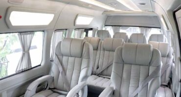 alasan sewa mobil hiace luxury