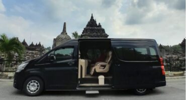 tips traveling menggunakan mobil hiace