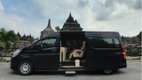 tips traveling menggunakan mobil hiace