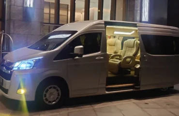 sewa hiace premio pancoran
