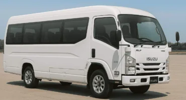 bus elf pariwisata