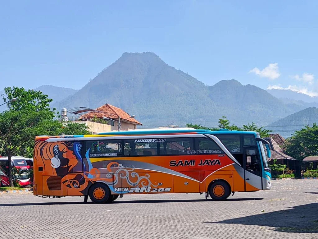 Jenis Armada yang Tersedia untuk Sewa Bus Pariwisata di Bekasi