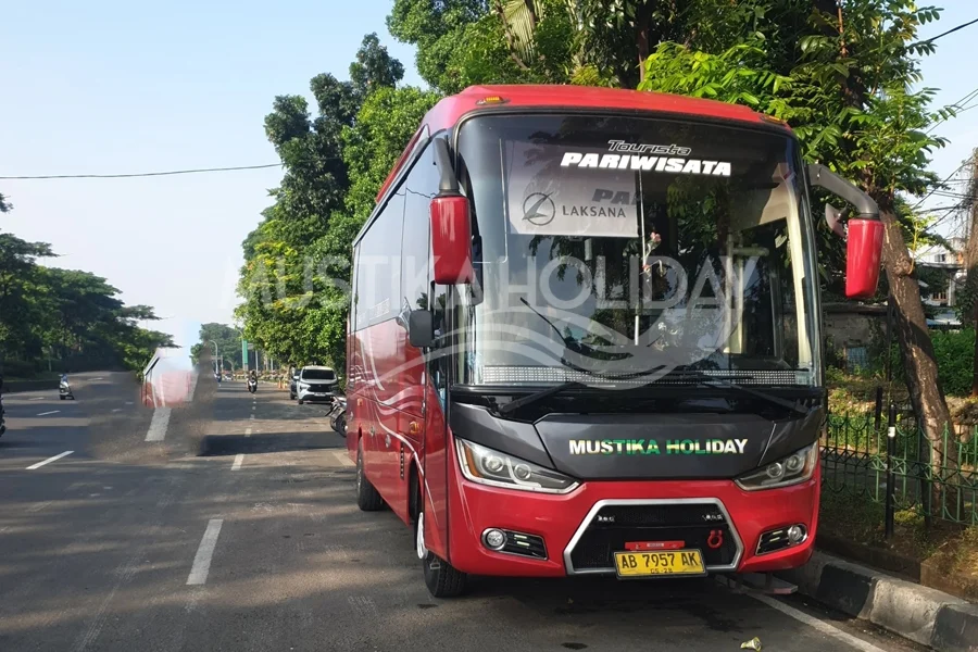 Sewa Bus Pariwisata Perjalanan Dinas Perusahaan - Mustika Holiday